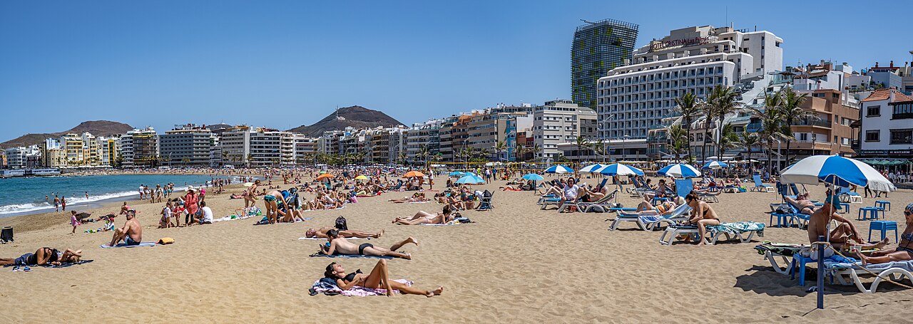 Manicura y pedicura a domicilio en Guanarteme · Alcaravaneras, Las Palmas de Gran Canaria — Playa de Las Canteras